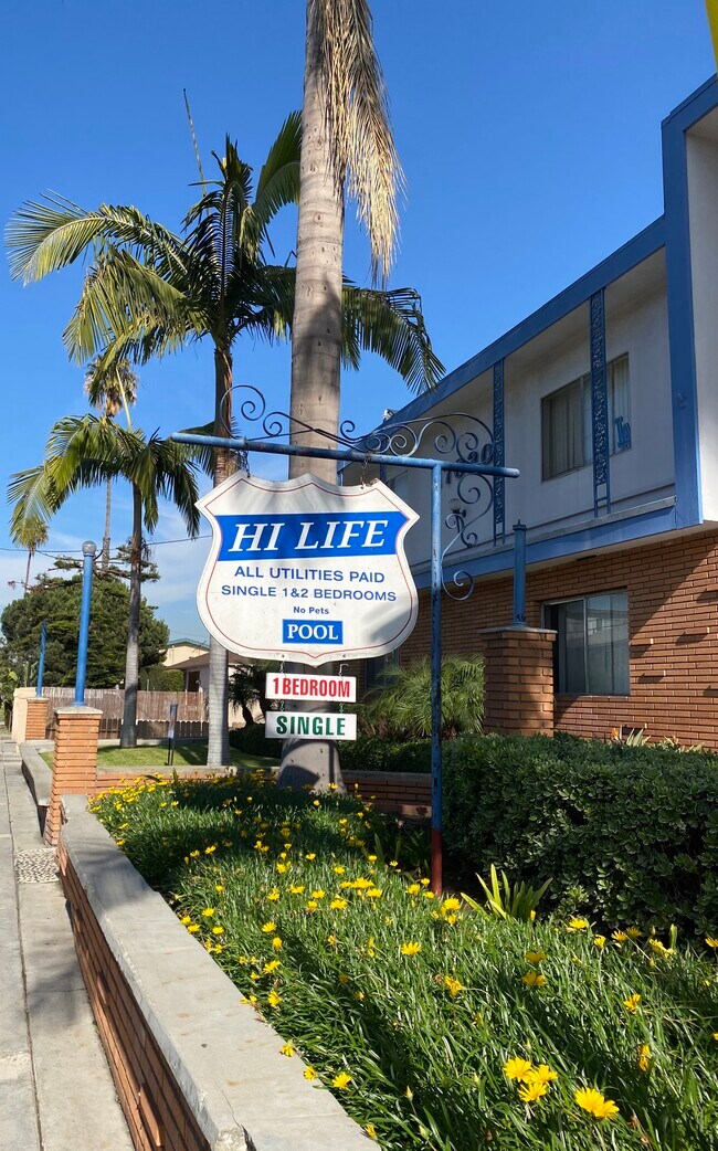 Foto del edificio - 17030 Yukon Ave
