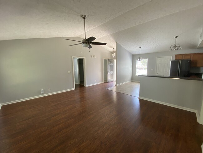 Foto del edificio - 3312 Tourmaline Dr