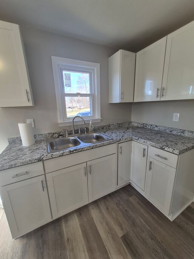 Foto del edificio - Cozy 1 bedroom house with large yard