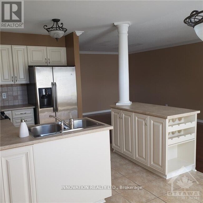 Building Photo - 236 Flamborough Way