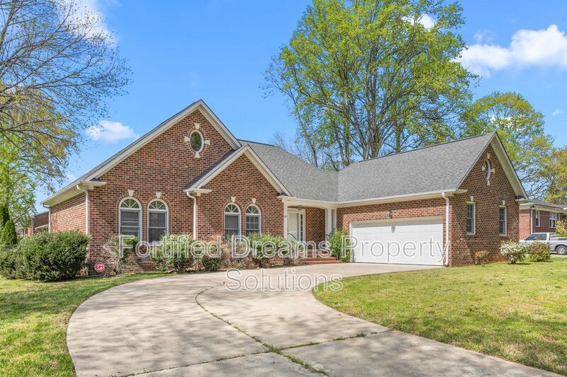 Foto principal - 1517 Woodland Ave
