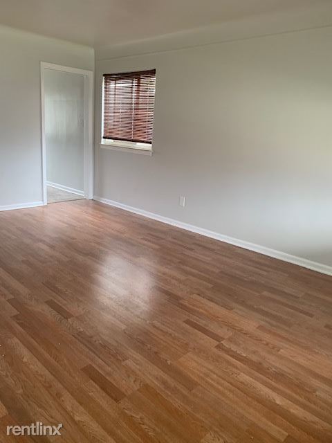 Foto del edificio - 2 br, 1.5 bath House - 26150 Pinehurst St