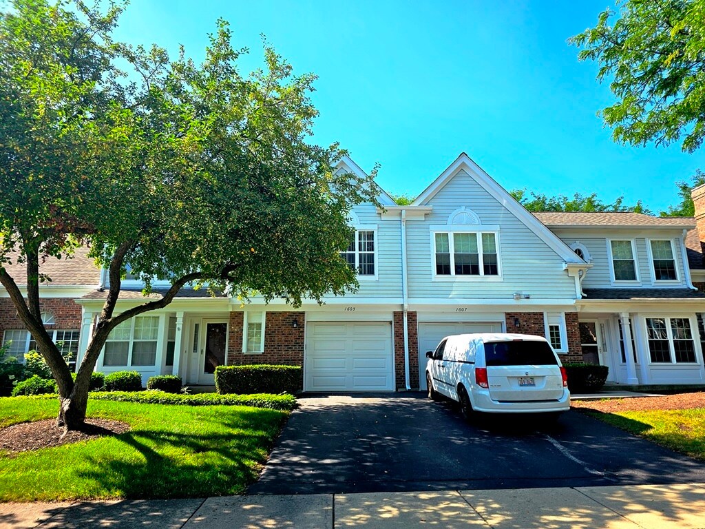 Primary Photo - 1605 W Portsmith Ln
