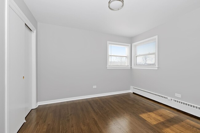 Interior Photo - 4444-50 W. 59th St. Chicago IL