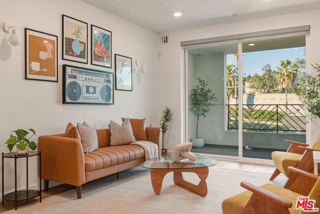 Building Photo - 1759 N Gower St