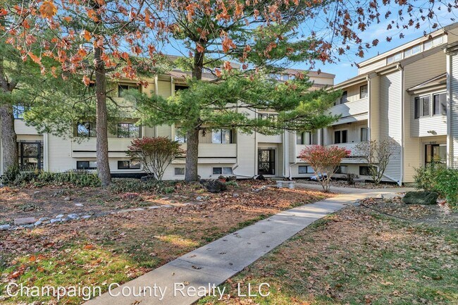 Building Photo - 2 br, 2 bath House - 2109 Melrose Dr. B