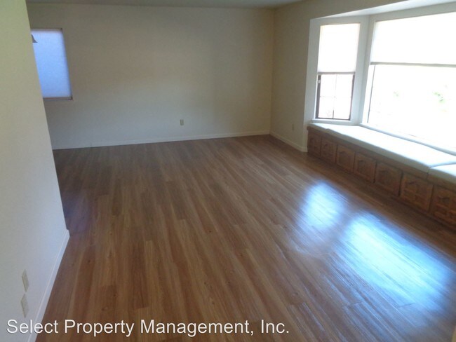 Building Photo - 3 br, 2 bath House - 1568 Camino De Flores