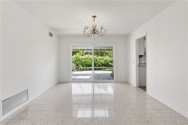 Foto del edificio - 2727 Island View Dr