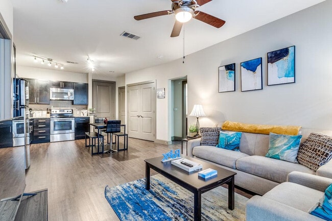 Building Photo - 5054 Addison Cir