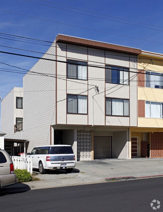 Primary Photo - 230 88th St