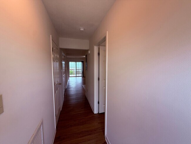 Foto del edificio - 3 Bedroom 2.5 Half Bath Townhouse