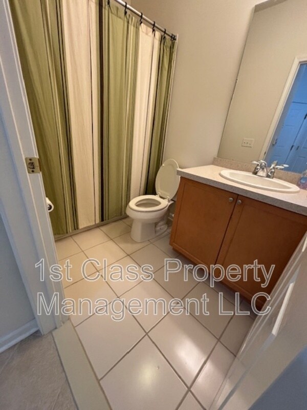 Foto del edificio - 324 Sloan Ct
