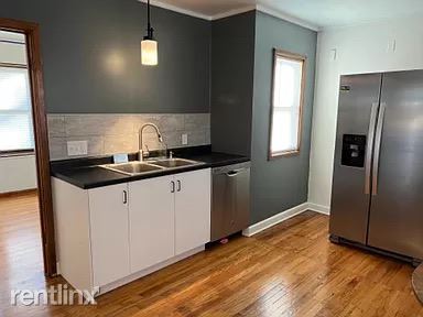 Building Photo - 2 br, 1.5 bath House - 4723 Parker St.