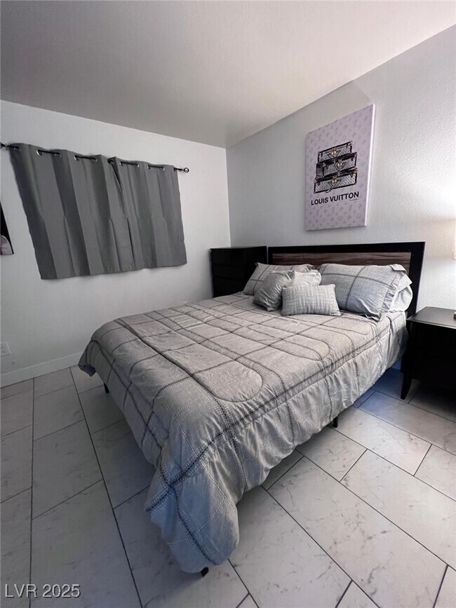 Foto del edificio - 5415 Oxbow St