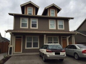 Building Photo - 325 NW 21st St