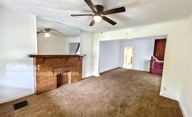 Building Photo - 661 S Burgess Ave