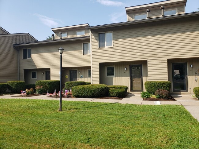 Building Photo - 47 4th Ave