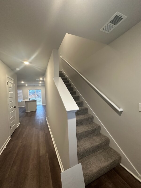 Foto del edificio - 39 River Rock St