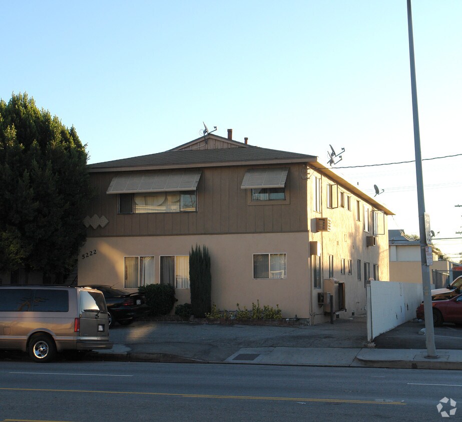 Primary Photo - 5222 Cahuenga Blvd