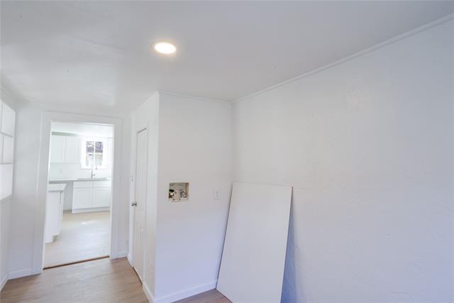 Building Photo - 217 N Burdette Ave