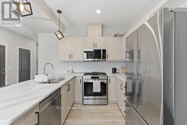 Photo du bâtiment - 3 Marshall Ln