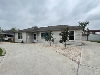 Building Photo - 2023 Antoine Dr