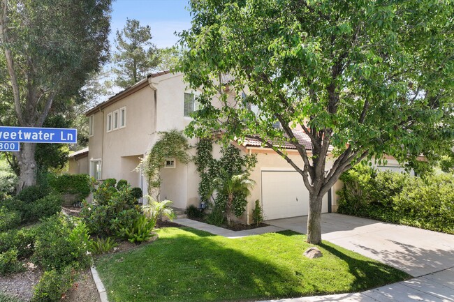 Building Photo - 27836 Sweetwater Ln