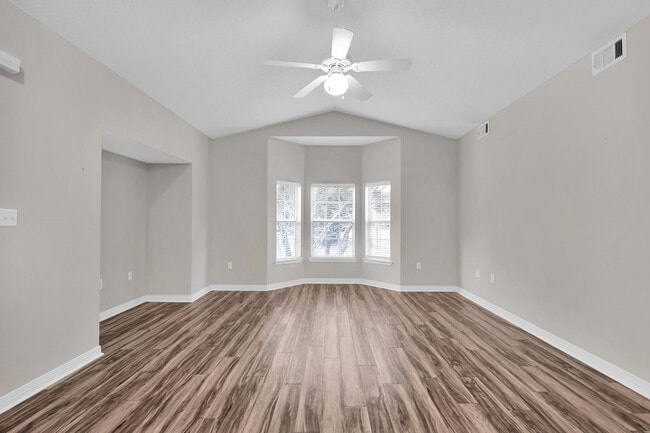 Building Photo - 1501 Partin Dr N