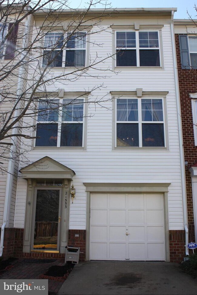 Building Photo - 21553 Welby Terrace