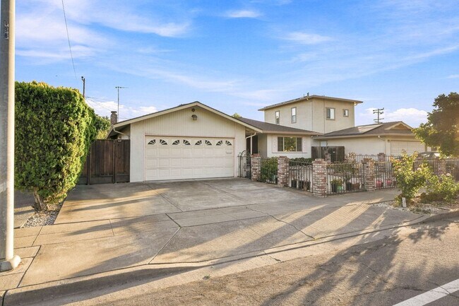 Foto del edificio - 4448 Irvington Ave