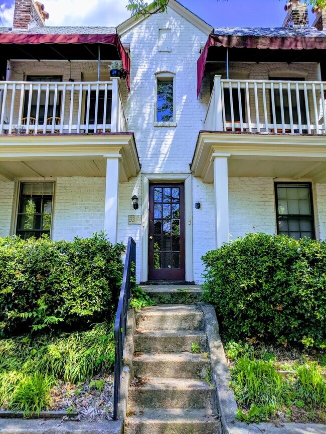 Foto del edificio - 3312 Ellwood Ave