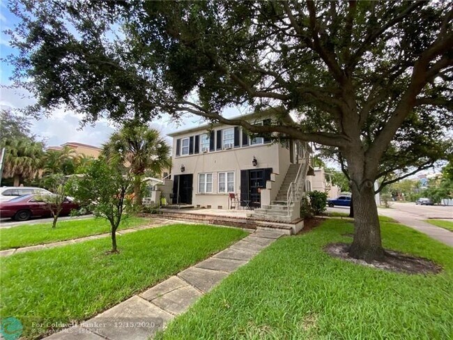 Foto del edificio - 1200 SE 1st St