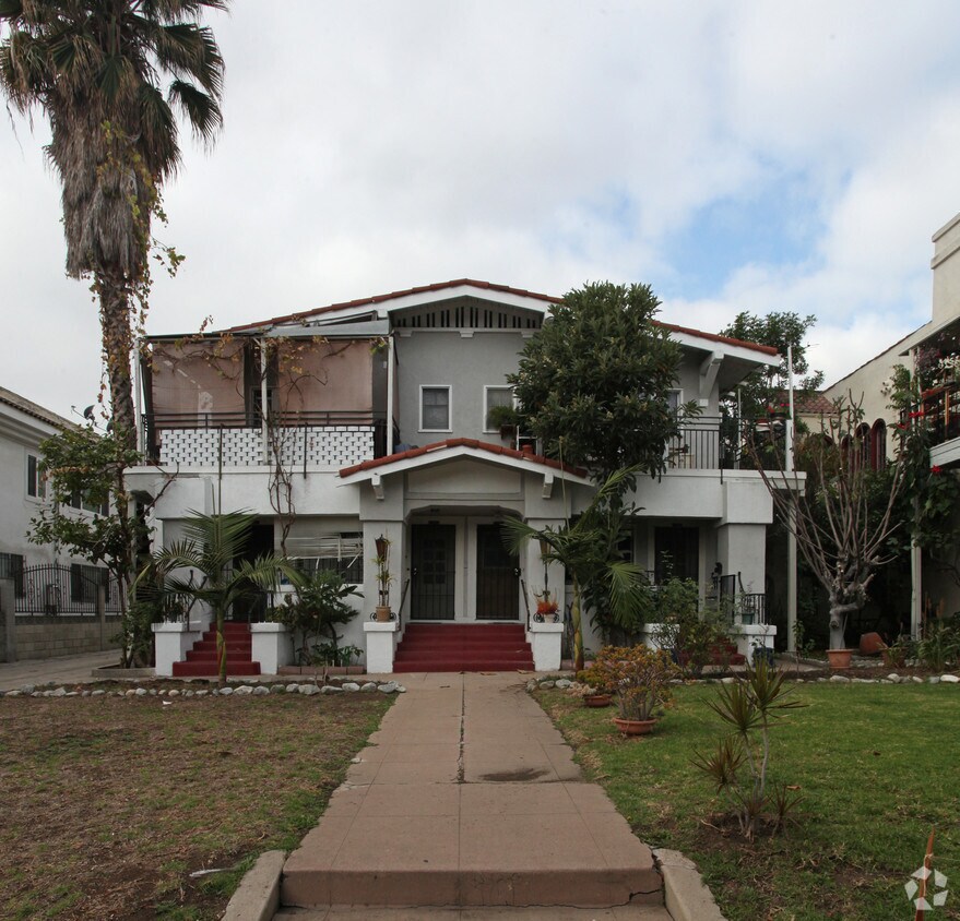 Building Photo - 1721 Winon