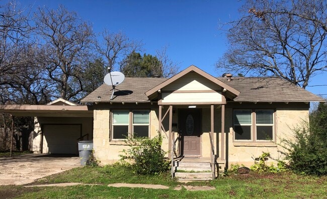 Building Photo - 237 E Park Place Dr