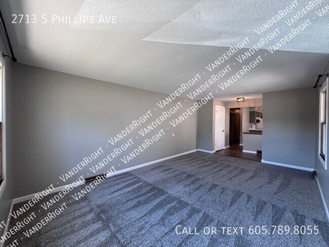 Foto del edificio - 2713 S Phillips Ave