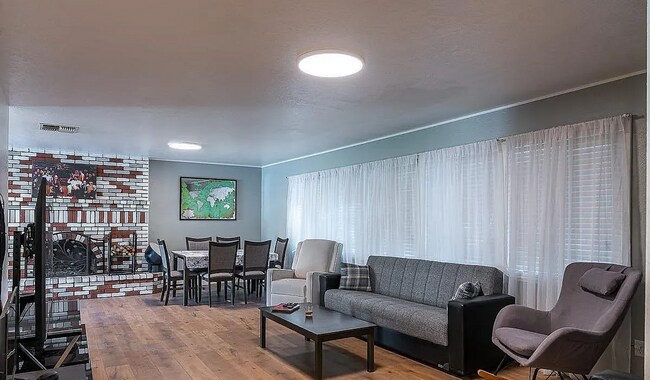 Foto del edificio - Available Now - Beautiful Ranch-Style Home...