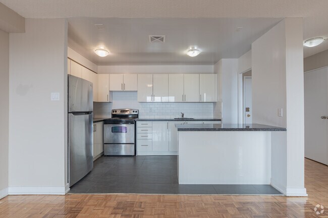 Interior Photo - Warren Court Apartments