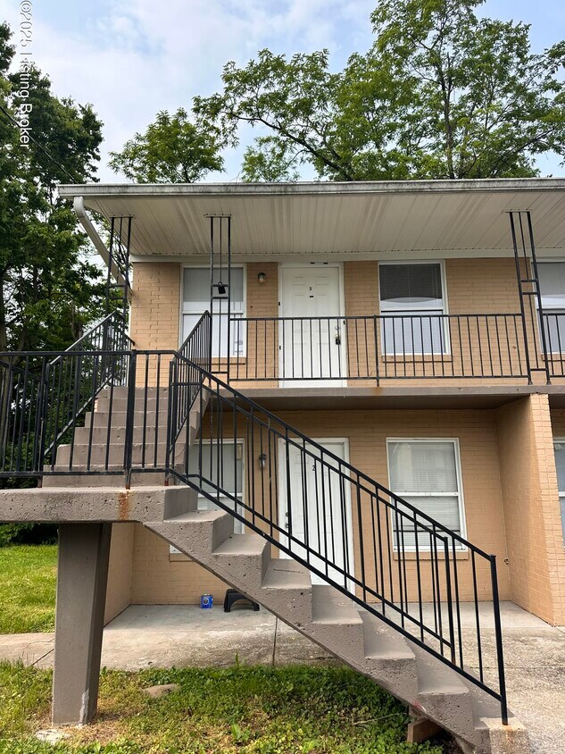 Foto principal - 3422 Shagbark Rd