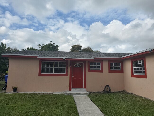 Foto del edificio - 7203 SW 4th St
