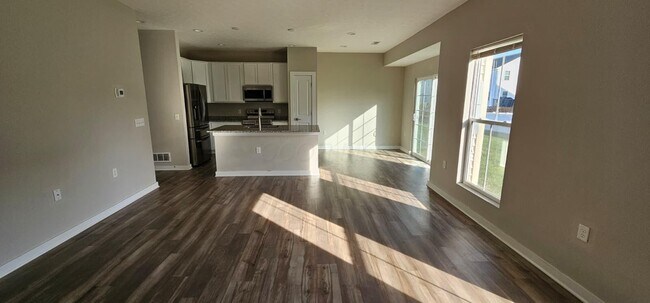 Foto del edificio - 125 Lenell Lp