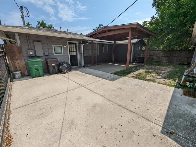 Foto del edificio - 4604 Gunter St