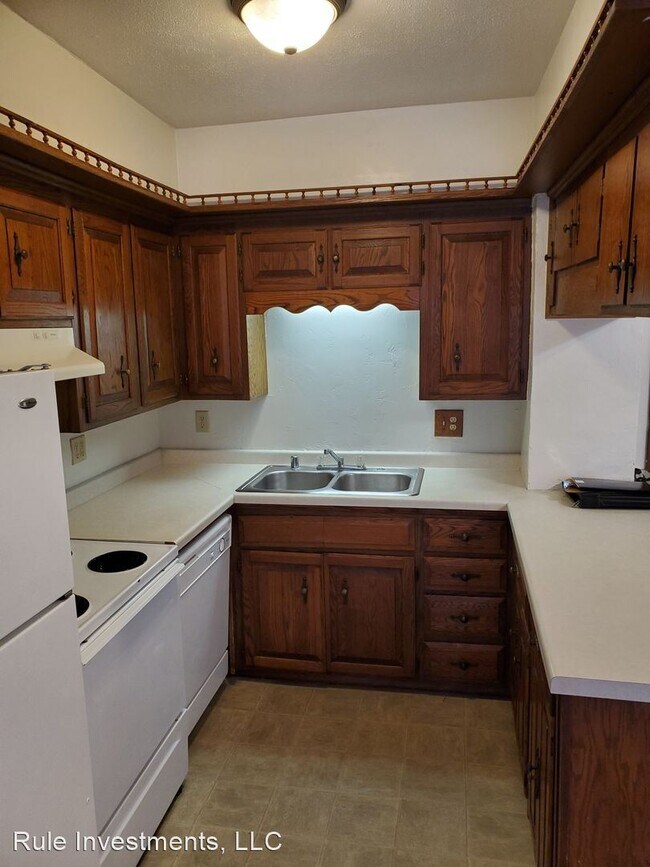 Foto del edificio - 4 br, 1.5 bath House - 1018 W Grant Street