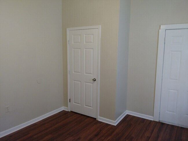 Foto del edificio - 8819-8821 Olive St.