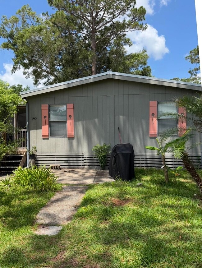 Building Photo - 360 Tirana Ave