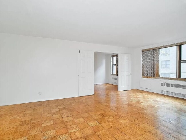 Photo - 310 Lenox Rd Apartment