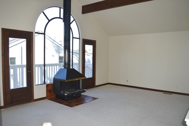 Building Photo - Steps from Caledonia Street w/Two Car Garage!