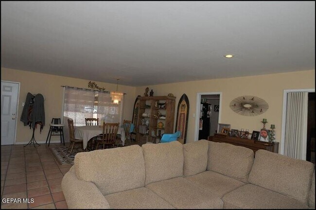 Foto del edificio - 4233 Hampshire Ln