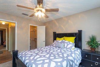 Interior Photo - Sutton House Apartments