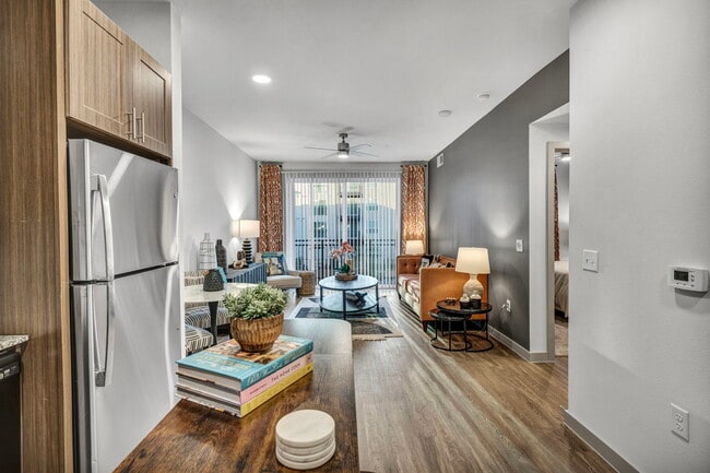 Building Photo - Lantana at Round Rock
