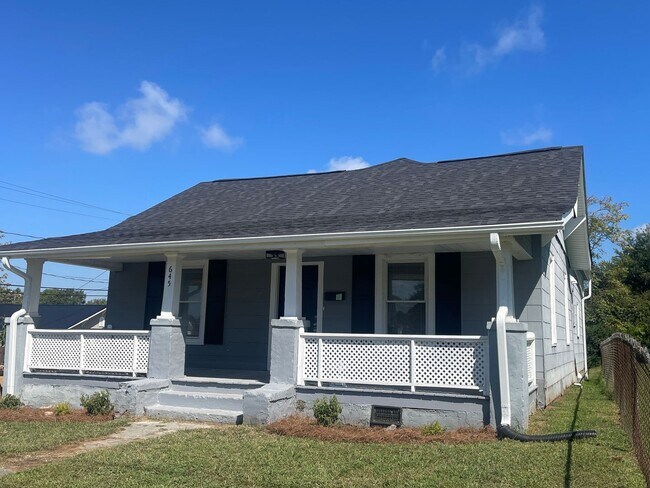 Building Photo - 645 Junia Ave